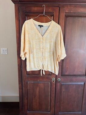 Fred David Yellow Button-Front Tie-Hem Top
